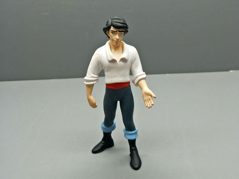 廠(chǎng)家定制帥氣的王子卡通公仔